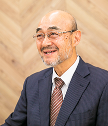 株式会社ロイカ 代表取締役 花谷成博